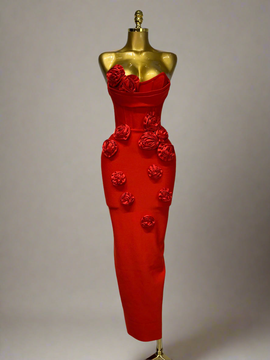 Strapless flower appliqué bandage dress in red