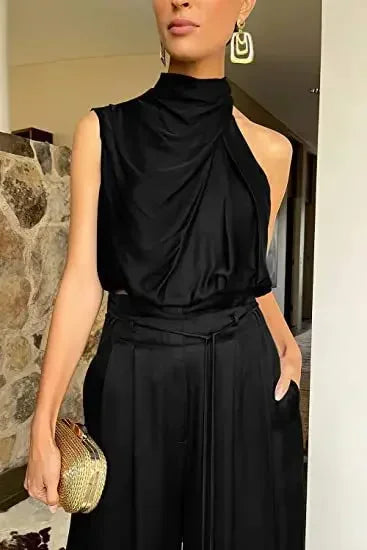 Stylish pleated pants and crop top set with loose comfortable fit