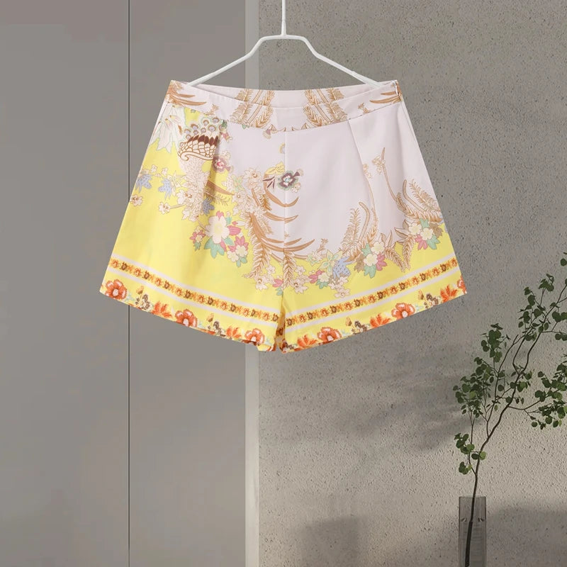 Floral print tailored shorts with waistband in yellow
